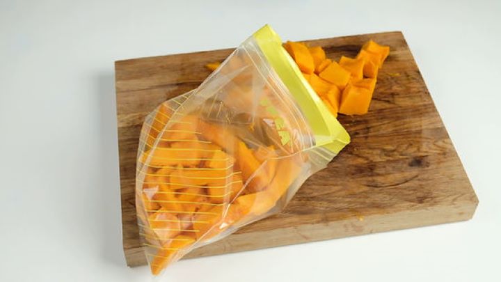 روش نگهداری کدو حلوایی در فریزر روش نگهداری کدو حلوایی در فریزر