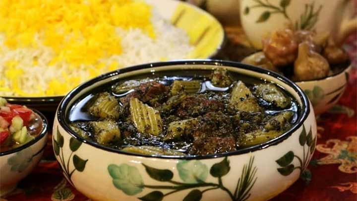 مراحل تهیه خورش کرفس اصیل و سنتی