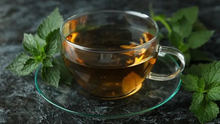 بهترین زمان مصرف دمنوش گزنه بهترین زمان مصرف دمنوش گزنه