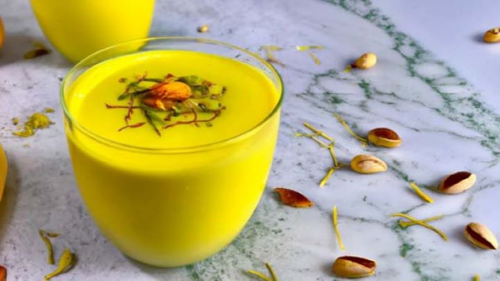 طرز تهیه شیر زعفران طرز تهیه شیر زعفران