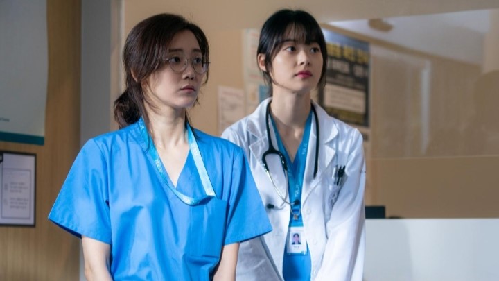 پلی‌لیست بیمارستان (Hospital Playlist) از بهترین سریال‌های شین دو هیون