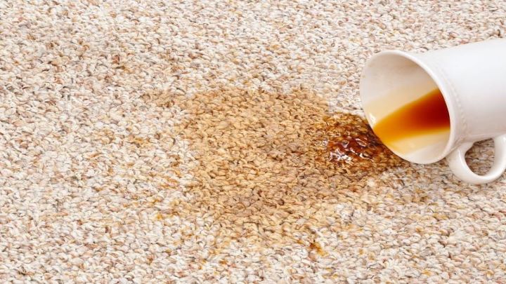 روشهای از بین بردن لکه چای روی فرش روشهای از بین بردن لکه چای روی فرش