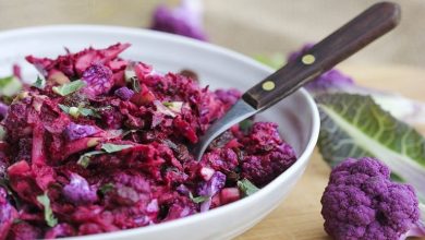 طرز تهیه سالاد گل کلم و لبو؛ رنگارنگ و پر از طعم