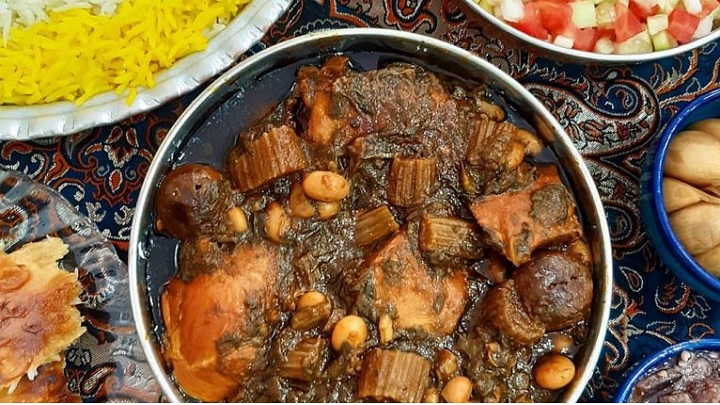 خورش کرفس با مرغ و لوبیا خورش کرفس با مرغ و لوبیا