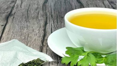 2 طرز تهیه دمنوش برگ کرفس + بهترین زمان مصرف