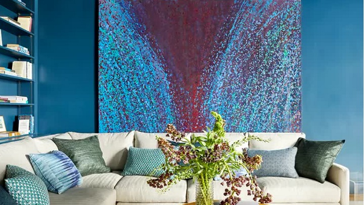 چگونه با رنگهای تند، خانهای زیبا و دلنشین بسازیم؟ چگونه با رنگهای تند، خانهای زیبا و دلنشین بسازیم؟