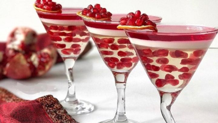 نکات و فوتوفن های طرز تهیه دسر ژله انار یاقوتی نکات و فوتوفن های طرز تهیه دسر ژله انار یاقوتی
