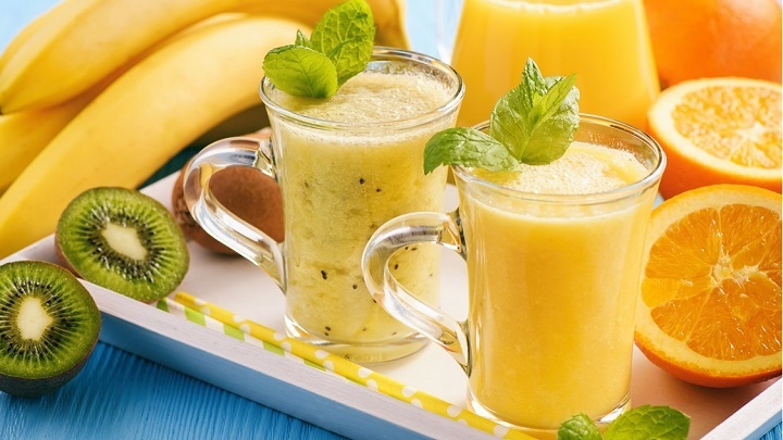 نکات و فوتوفن های طرز تهیه اسموتی کیوی پرتقال نکات و فوتوفن های طرز تهیه اسموتی کیوی پرتقال