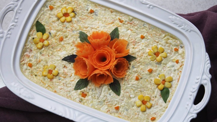 طرز تهیه سالاد الویه+ نکات و فوت‌وفن ها