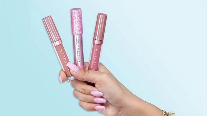 چگونه رژ لب مایع که خشک شده را دوباره نرم کنیم؟