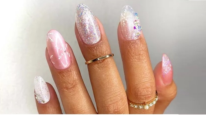 طرح براق و نگین دار ناخن