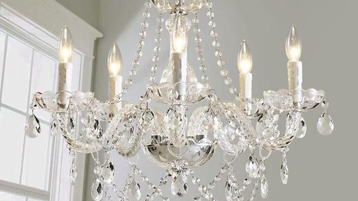 انواع لوسترهای کریستالی شیک و مدرن برای فضای بزرگ انواع لوسترهای کریستالی شیک و مدرن برای فضای بزرگ