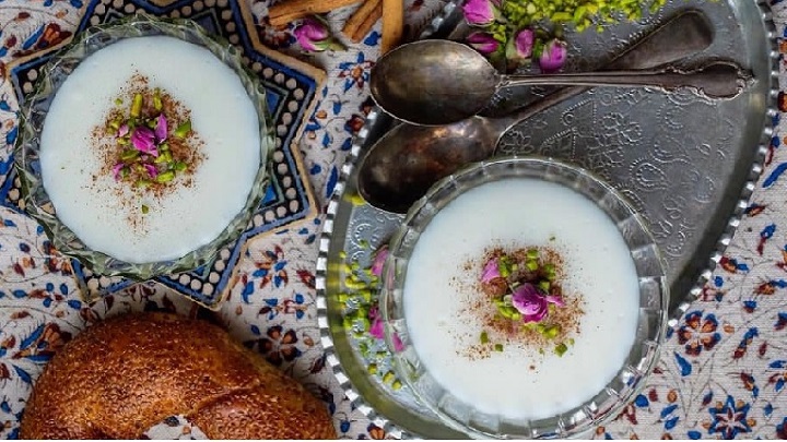 مراحل طرز تهیه فرنی با آرد برنج