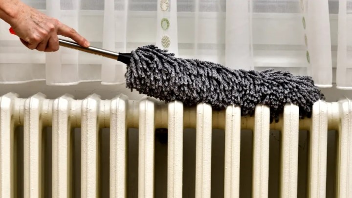 روش تمیز کردن درزها و شیارهای شوفاژ و رادیاتور