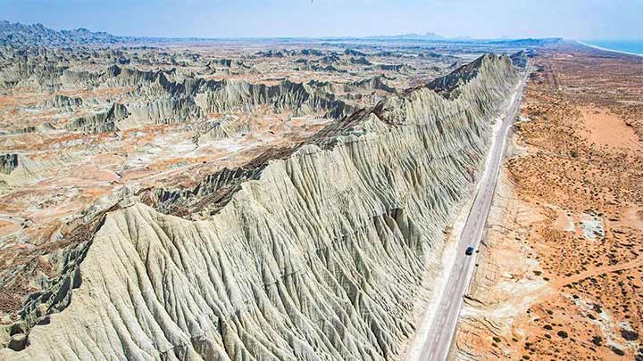 مسیر دسترسی به کوههای مریخی چابهار مسیر دسترسی به کوههای مریخی چابهار