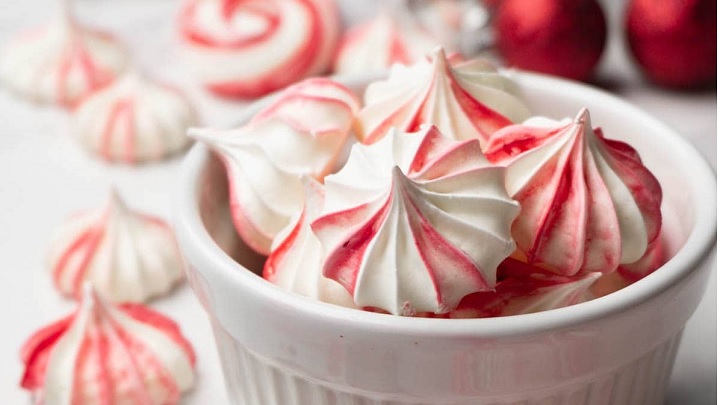 طرز تهیه مرنگ یا شیرینی پفکی با کرم تارتار