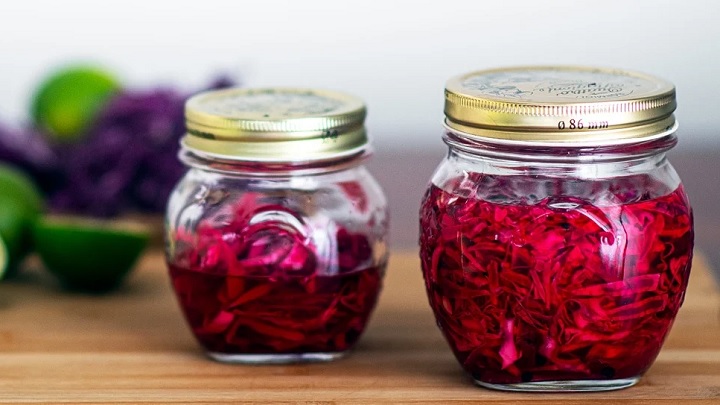 طرز تهیه ترشی زرشک و کلم قرمز طرز تهیه ترشی زرشک و کلم قرمز