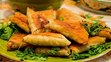 طرز تهیه سمبوسه بازاری؛ ترد و طلایی+فوت‌وفن‌های مثلثی کردن نان