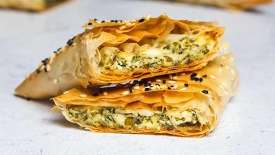 طرز تهیه بورک مرغ و اسفناج به روش خانگی