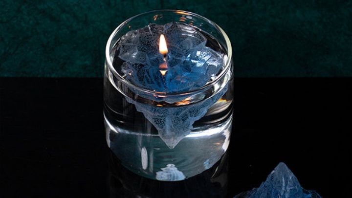 انواع مدل‌های شمع لیوانی فانتزی به رنگ آبی