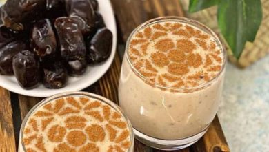 طرز تهیه فرنی خرما (ویژه عصرانه)+ نکات و فوت‌وفن‌ ها