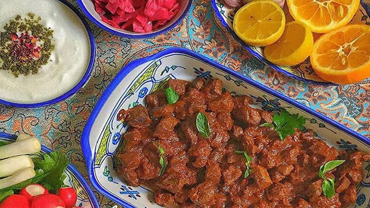 جغور بغور با گوجه فرنگی و قارچ