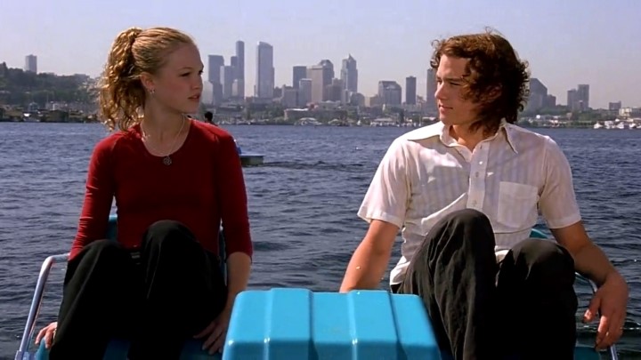 10 چیز درباره تو که ازشان متنفرم (10 Things I Hate About You) از بهترین فیلم‌های عاشقانه نوجوانانه برای تماشا در ولنتاین