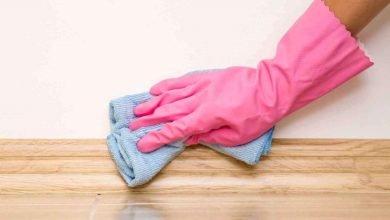 5 روش ساده و کاربردی تمیز کردن قرنیزهای دیوار برای خانه تکانی