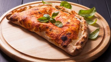 طرز پخت پیتزا کالزونه