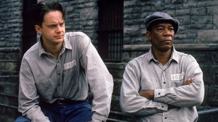 رستگاری در شاوشنک (The Shawshank Redemption) از فیلم‌های فوق‌العاده برای کسانی که تازه فیلم باز شده‌اند