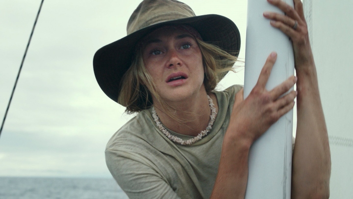 شناور (Adrift)