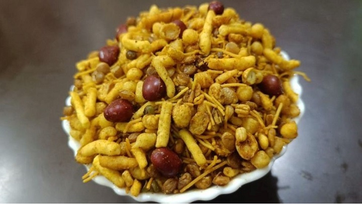 ترکیب انواع مغزها با آجیل هندی