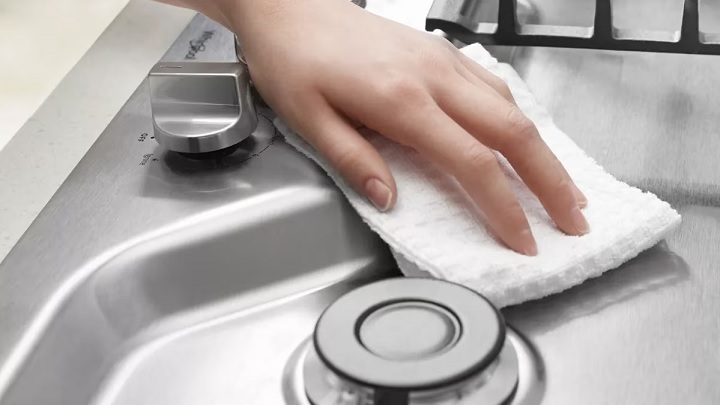 براق کردن اجاق گاز با جوش شیرین و پراکسید هیدروژن براق کردن اجاق گاز با جوش شیرین و پراکسید هیدروژن