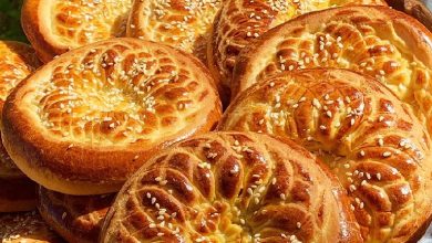 طرز تهیه ایشلی کوکه مغزدار با بافتی دلپذیر؛ نان سنتی تبریز