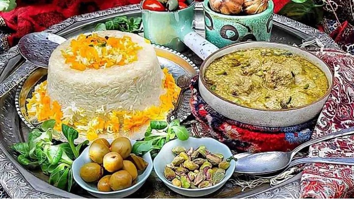 خورش پسته با گوشت گوسفندی