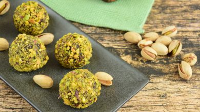 طرز تهیه ترافل پسته‌ای برای عید؛ خوشمزه و متفاوت