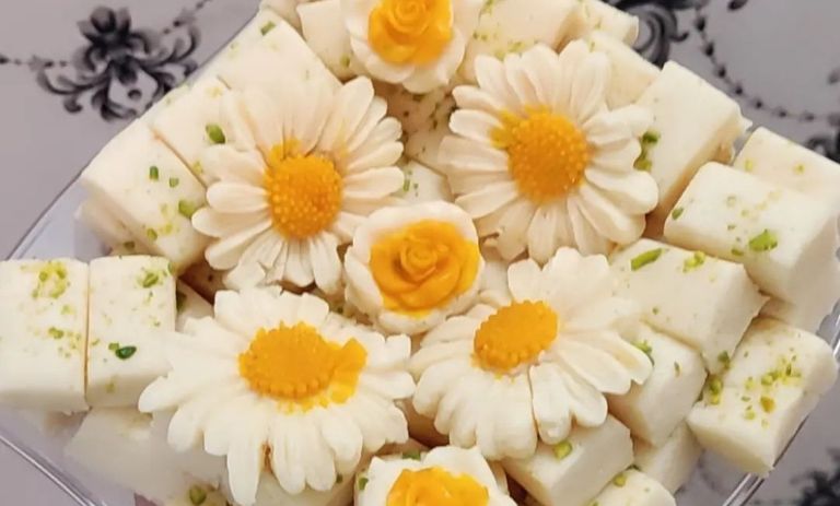 طرز تهیه سوت شیرینی سی تبریز (بستنی خشک)؛ آسان بدون فر