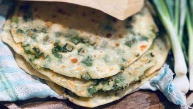 طرز تهیه کلانه کردستان؛ نان سنتی با سیر کوهی تازه