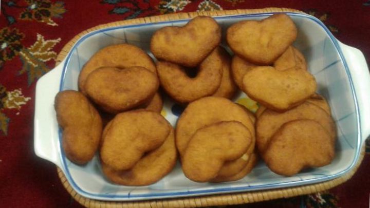 نکات و فوت‌وفن‌ های طرز تهیه پیراشکی پنیر و توت‌ فرنگی