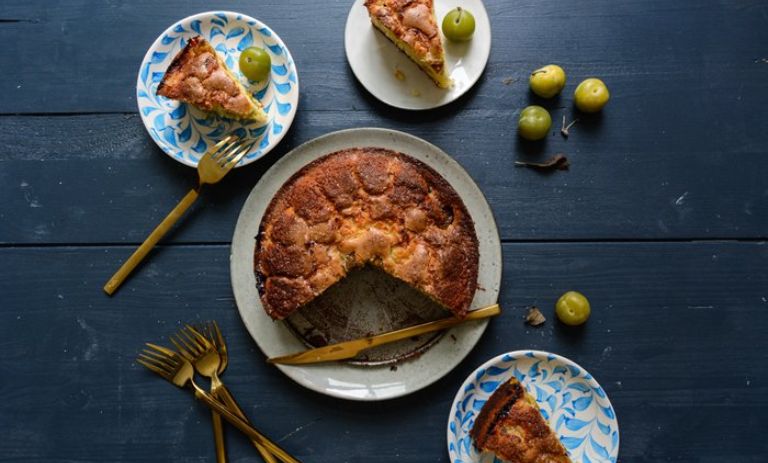 طرز تهیه کیک گوجه سبز+ نکات کلیدی خوشمزهتر شدن