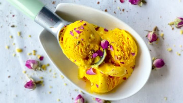 نکات و فوت‌وفن‌ های طرز تهیه بستنی سنتی زعفرانی