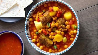 طرز تهیه آبگوشت گوجه سبز+ نکات و فوت‌و‌فن ها