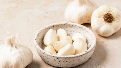 روش پوست کندن سیر تازه