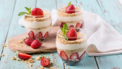 طرز تهیه مگنولیا توت فرنگی؛ دسر ترکیه‌ای خوشمزه