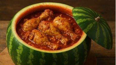 طرز تهیه خورشت در پوست هندوانه؛ تجربهای متفاوت