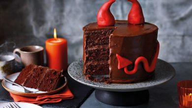طرز تهیه کیک غذای شیطان؛ شکلاتی‌ترین کیک دنیا