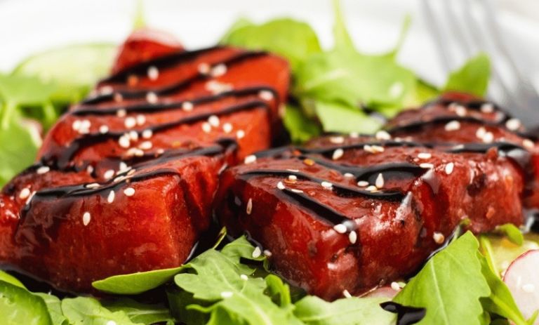 طرز تهیه استیک هندوانه؛ استیکی گیاهی با طعمی متفاوت