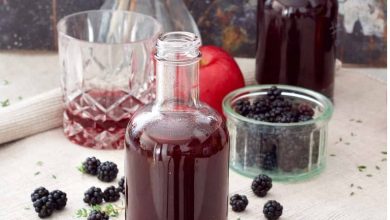 طرز تهیه سرکه توت سیاه+ نکات کپک نزدن