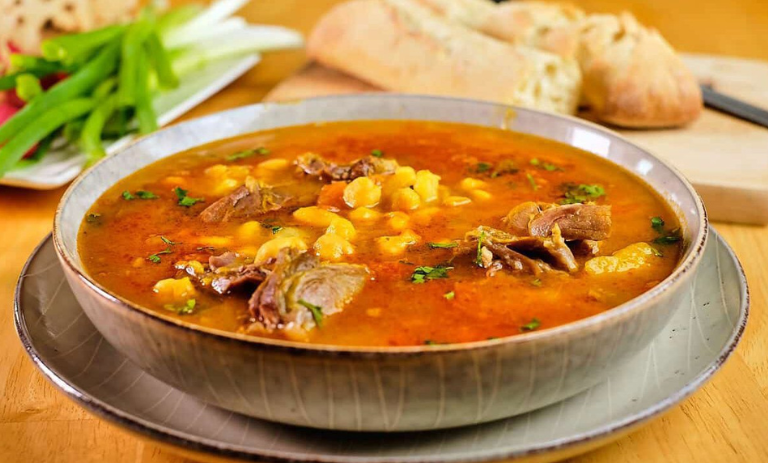 کالری آبگوشت چقدر است؟