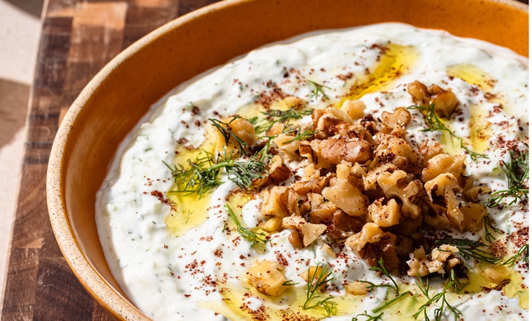 طرز تهیه ماست و خیار مخصوص برای مهمانی و دورهمی